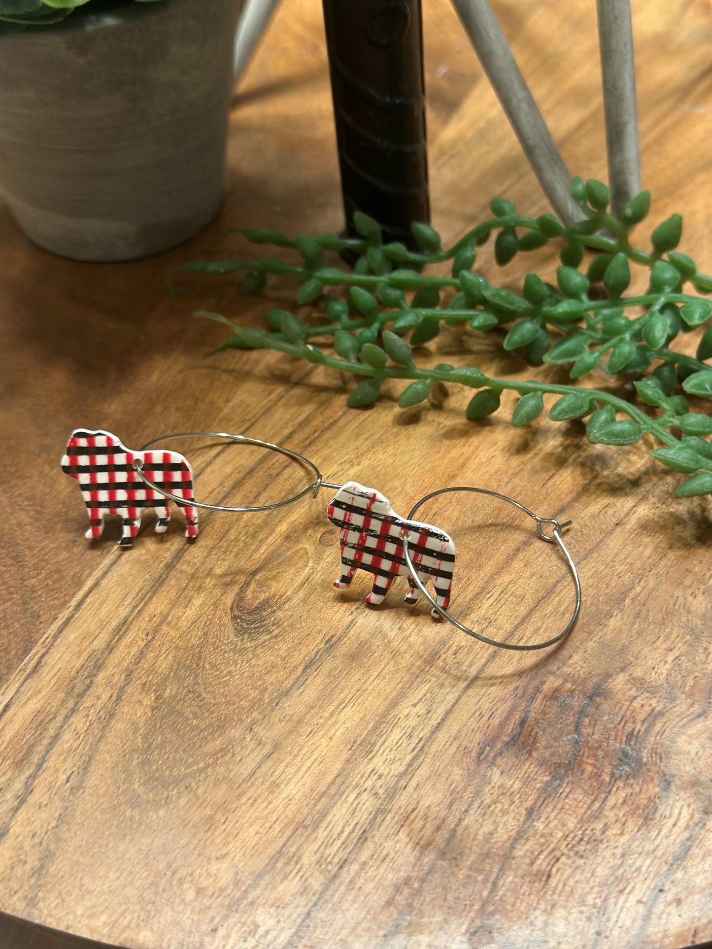 Checked Bulldog Hoops